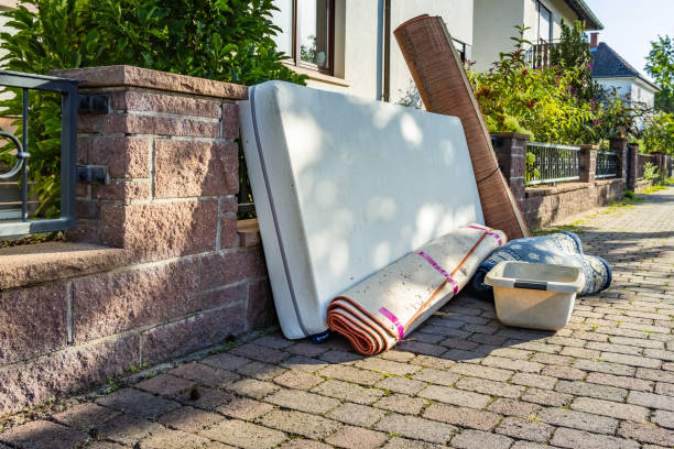 Best Construction Debris Removal  in Keokuk, IA
